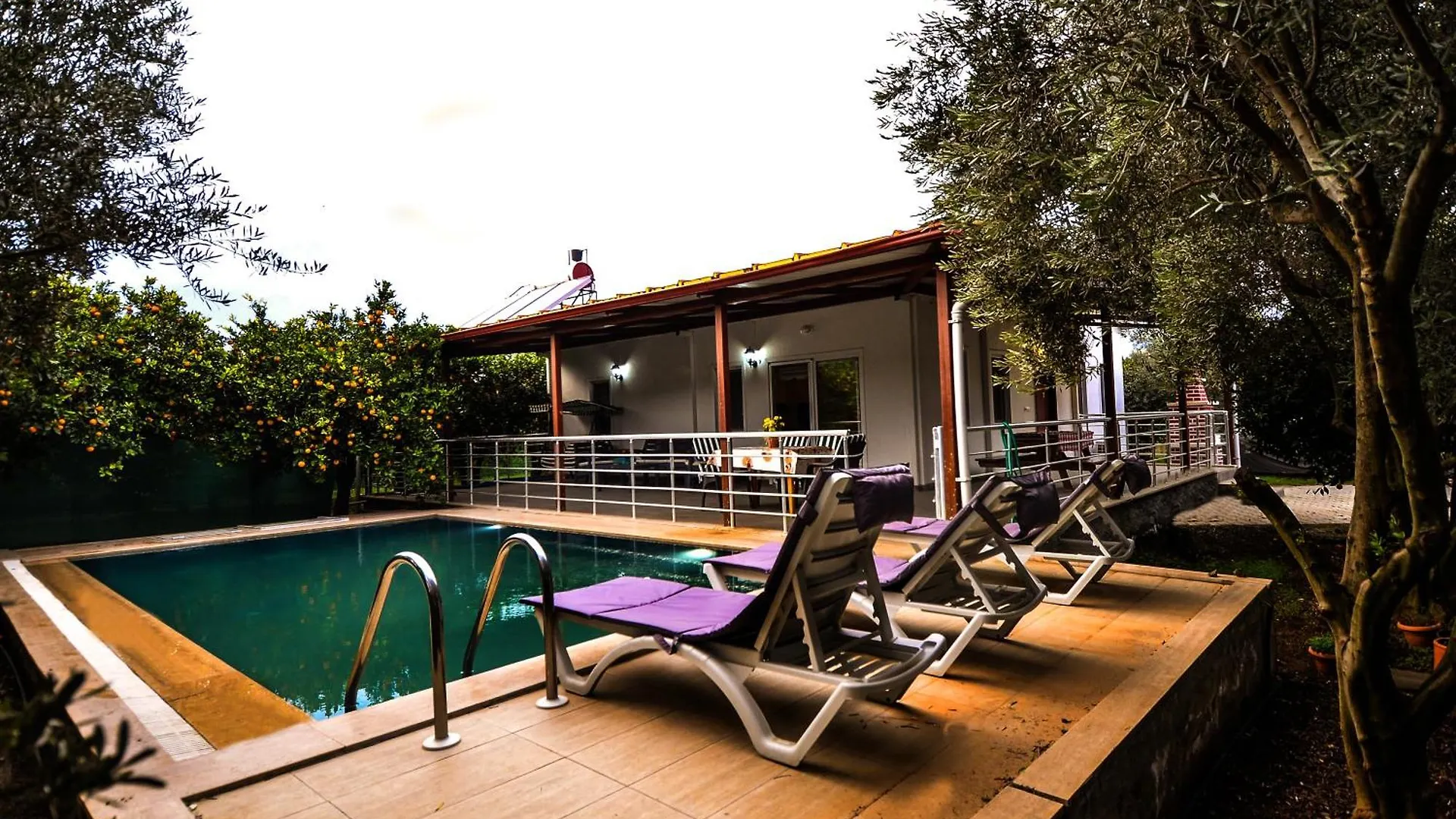 Avci Villa-Fethiye 3+1 In Garden With Private Pool, 10 Minutes To The Beach Fethiye