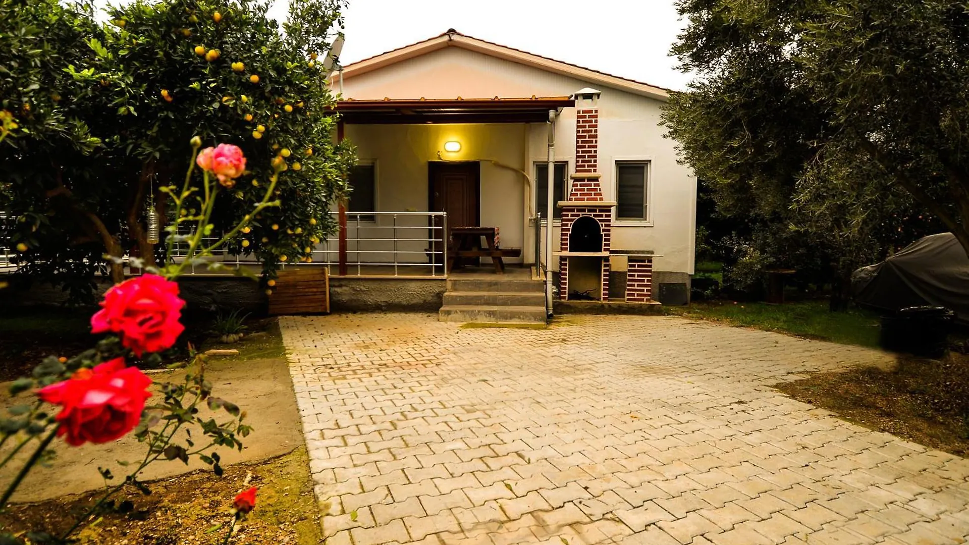 Avci Villa-Fethiye 3+1 In Garden With Private Pool, 10 Minutes To The Beach Turecko